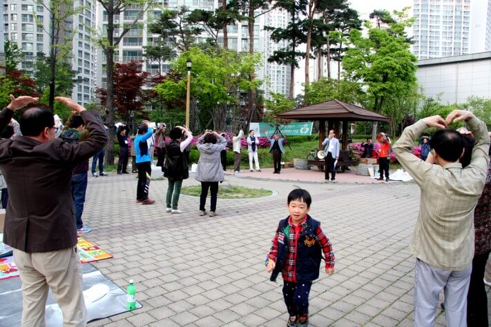 0bf3a50bb731341a7dcea820230a7743_1430188