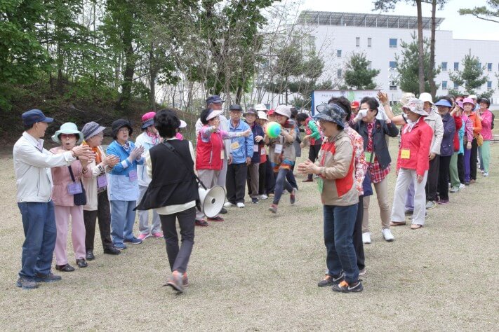 9c51d2f5057141679d5ece2a1bcf2323_1431297