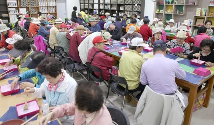 9c51d2f5057141679d5ece2a1bcf2323_1431297