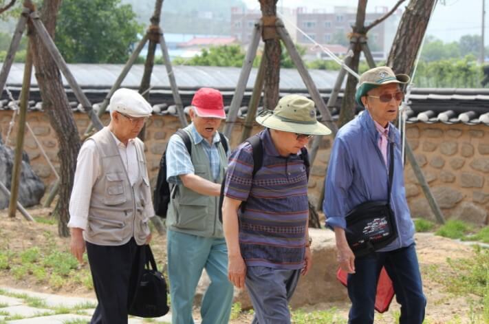 d00f17eb4fb1fe3f1843bb56fc7ed5f7_1434786