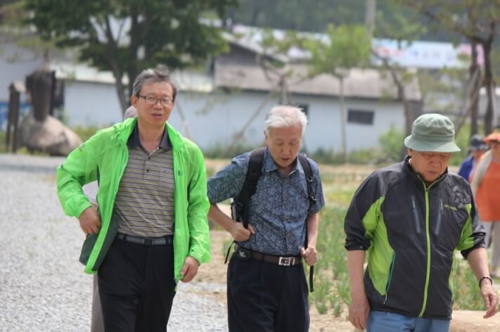 d00f17eb4fb1fe3f1843bb56fc7ed5f7_1434786