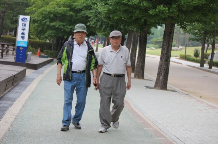 d00f17eb4fb1fe3f1843bb56fc7ed5f7_1434786