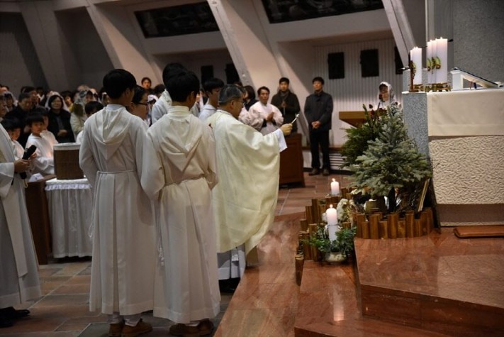 b79341620bc805aba2accb1ced181198_1451058