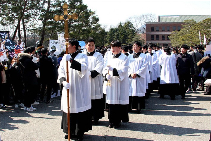 735b36d280a212832b88f8d817a9c52a_1456907