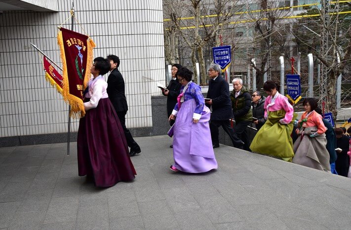 b9b49f7ee00fb51ac6650a2a9ebe67e9_1457878