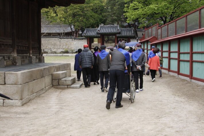 80f601b5bce717a39458b10dba2dd381_1461336