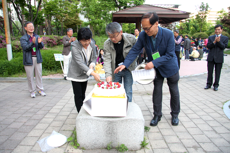 1e8b56e7bce1e19b630c7f8e95a04edd_1462161