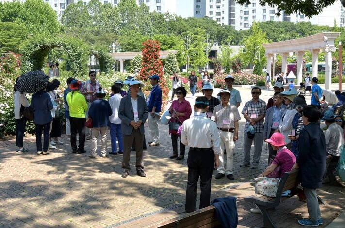 c35a7bff7e138ef8b0e6e9f272f9f919_1463974