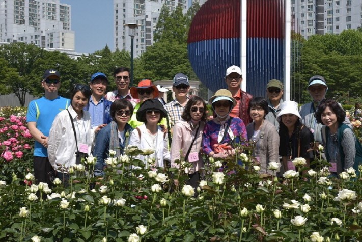 c35a7bff7e138ef8b0e6e9f272f9f919_1463974