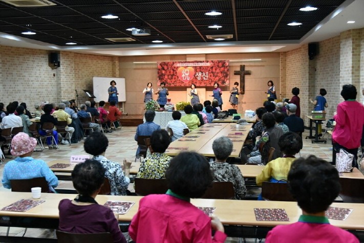 b8329d69fe87268654b2b3c2c699ce4c_1474537