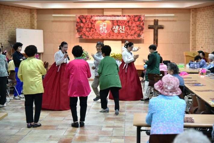 b8329d69fe87268654b2b3c2c699ce4c_1474537