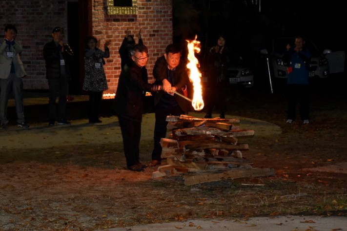 7258347554932372fbeb2967eaf4c699_1477834