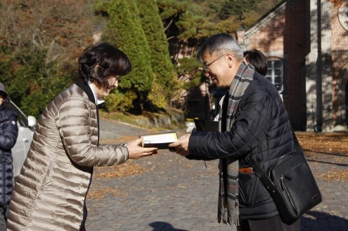 5507b1bfc0d8098f96bea228638455f6_1478090