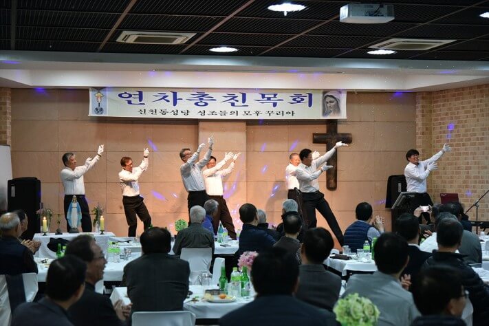 93beec44ef78f4e87782f1e74341fddb_1481534