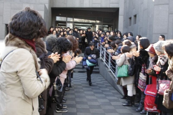 32bb6cdce976e3c04f51160a9a5861ae_1518616