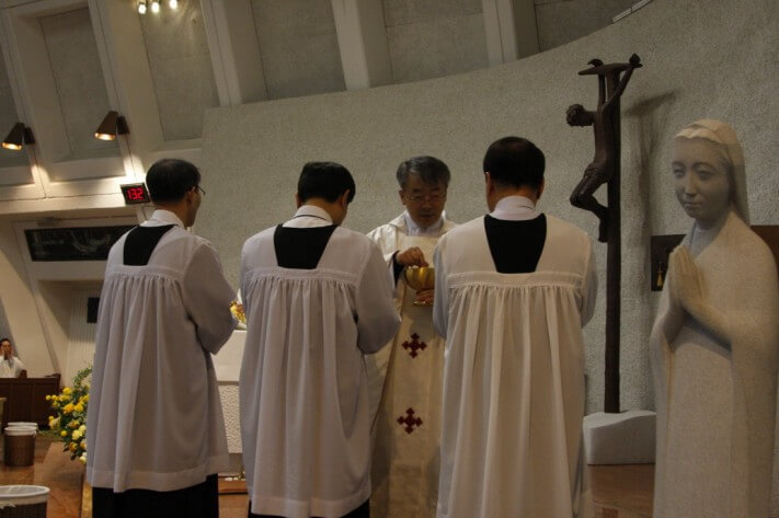 6490ce72cfbcc85a2b76ab62855fc001_1522565