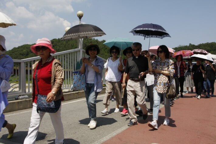 8cd5bfdd0a2ead2b9dafe58c076a04d0_1528268