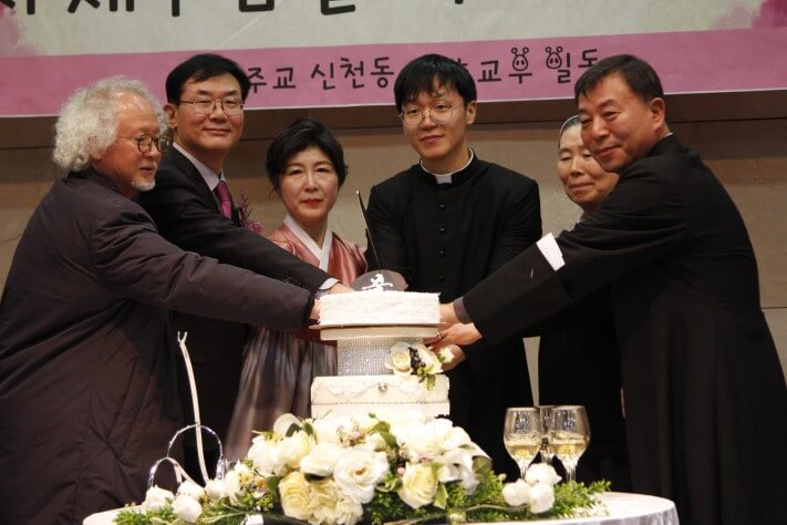 f0e8b969fdab45fe44175a591808fc1f_1549377