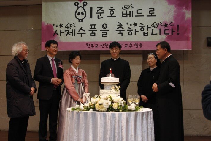 f0e8b969fdab45fe44175a591808fc1f_1549377