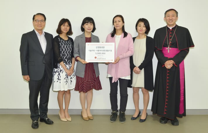 ca295248a32a8993f14a17a2f4e487cc_1557965