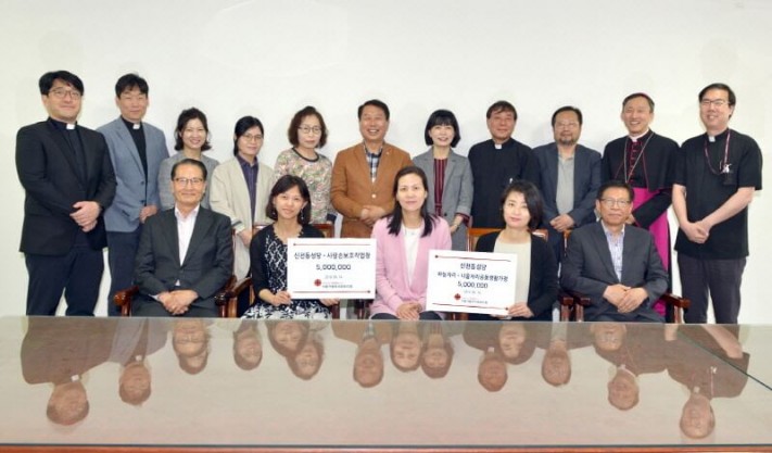 ca295248a32a8993f14a17a2f4e487cc_1557965