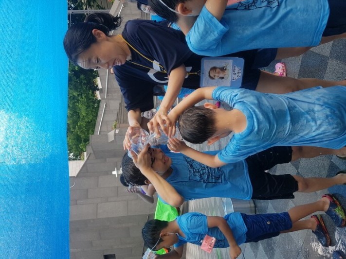 702ef1d13adaac2cf10d1590d126fb7d_1564404