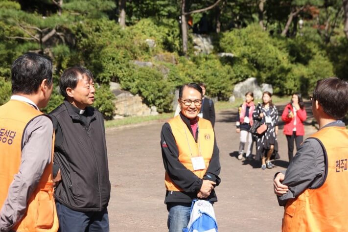 5d850a3bd09b2cc4beab1ddf95c6adfd_1570697