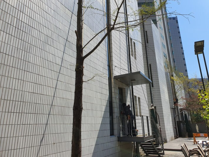 5ceac5ee6bfe8631c52f1b9dfcfdb04e_1587715