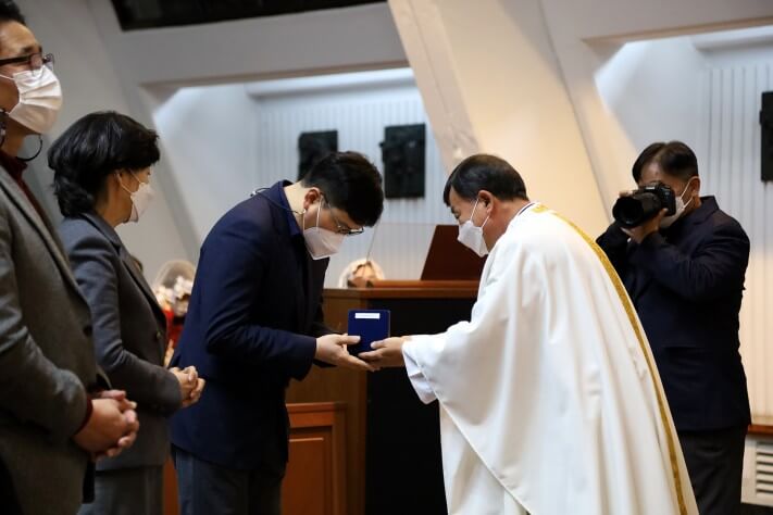 f2d923126b3b8ebc1d86404cc9f326f9_1606033