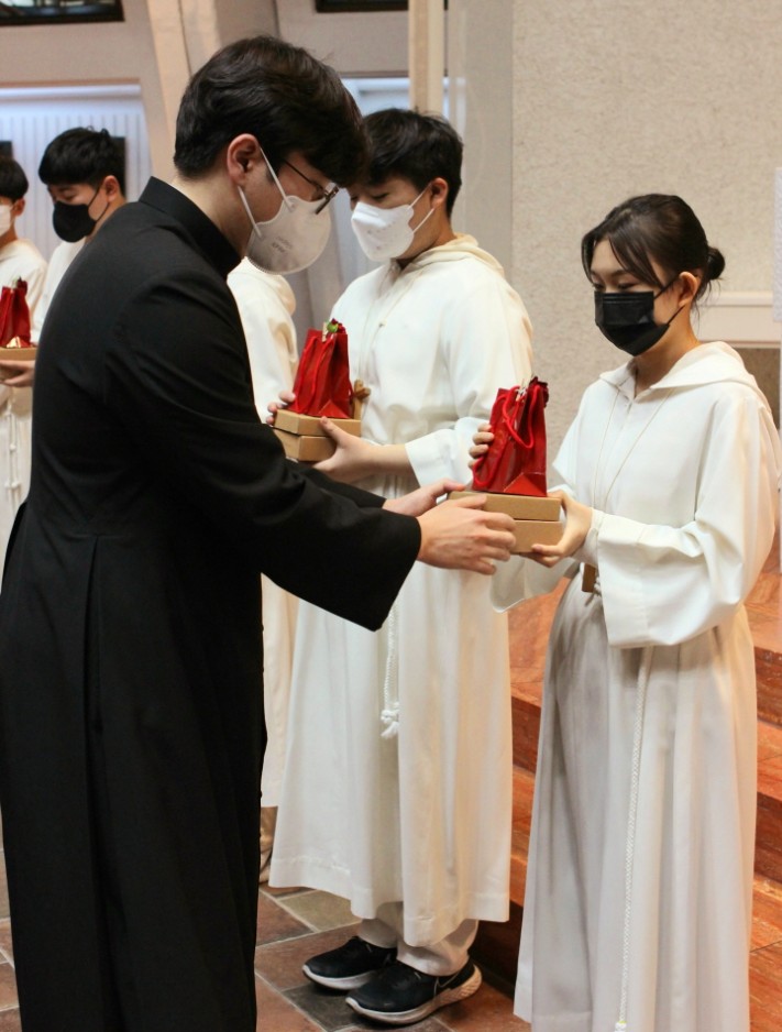 e51d658e2455a6919d39c00a6c71e3f5_1645240