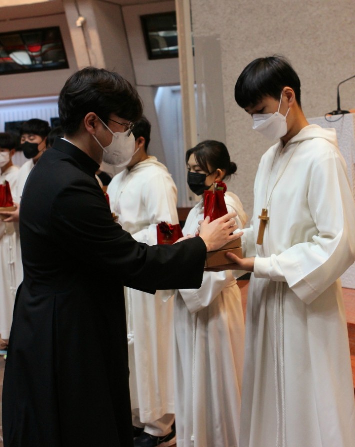 e51d658e2455a6919d39c00a6c71e3f5_1645240