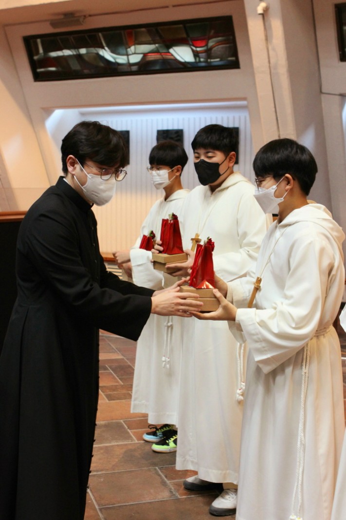 e51d658e2455a6919d39c00a6c71e3f5_1645240