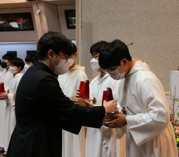 e51d658e2455a6919d39c00a6c71e3f5_1645240