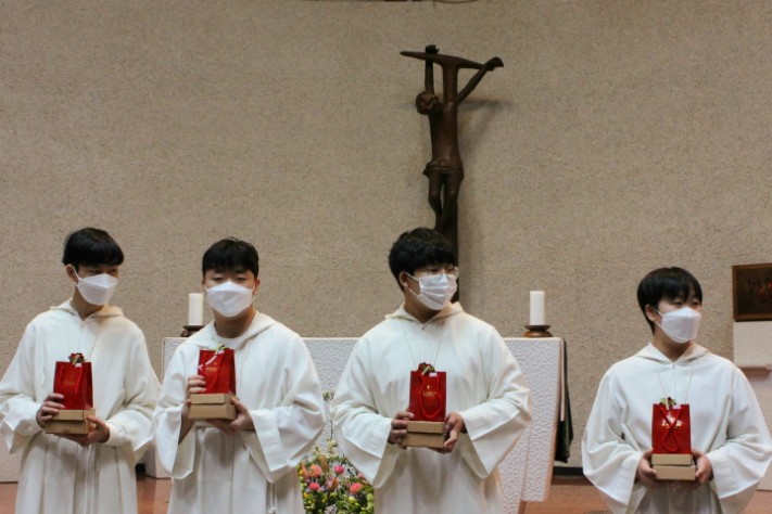 e51d658e2455a6919d39c00a6c71e3f5_1645240