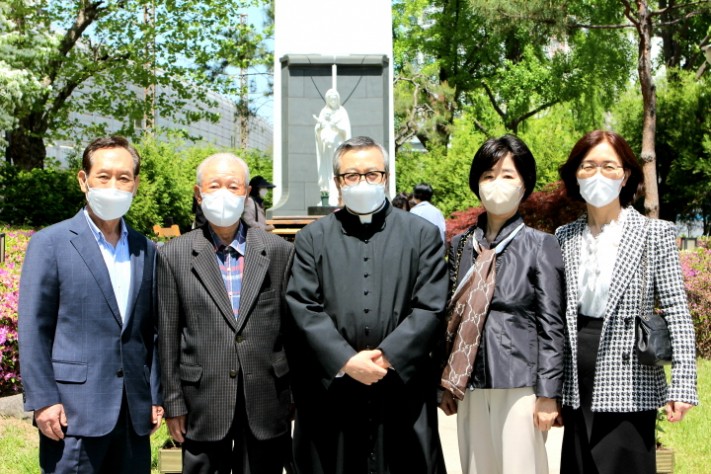 c5f7c89cb972c7fb6f28799d71494d08_1651562